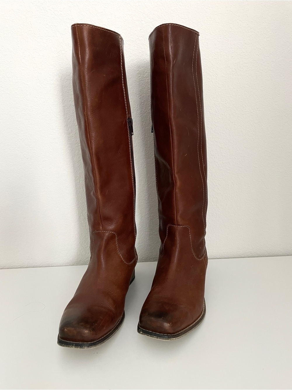 Women’s Cognac / Brown Leather Knee High Riding Boots Size 8 Low Heel Side Zip